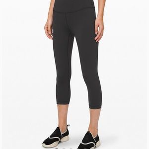 LULULEMON WUNDER UNDER Crop